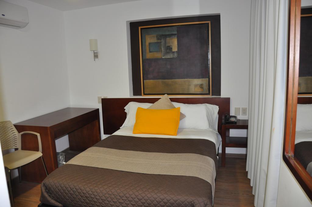 Hotel Santa Lucia Del Bosque San Luis Potosí Eksteriør billede