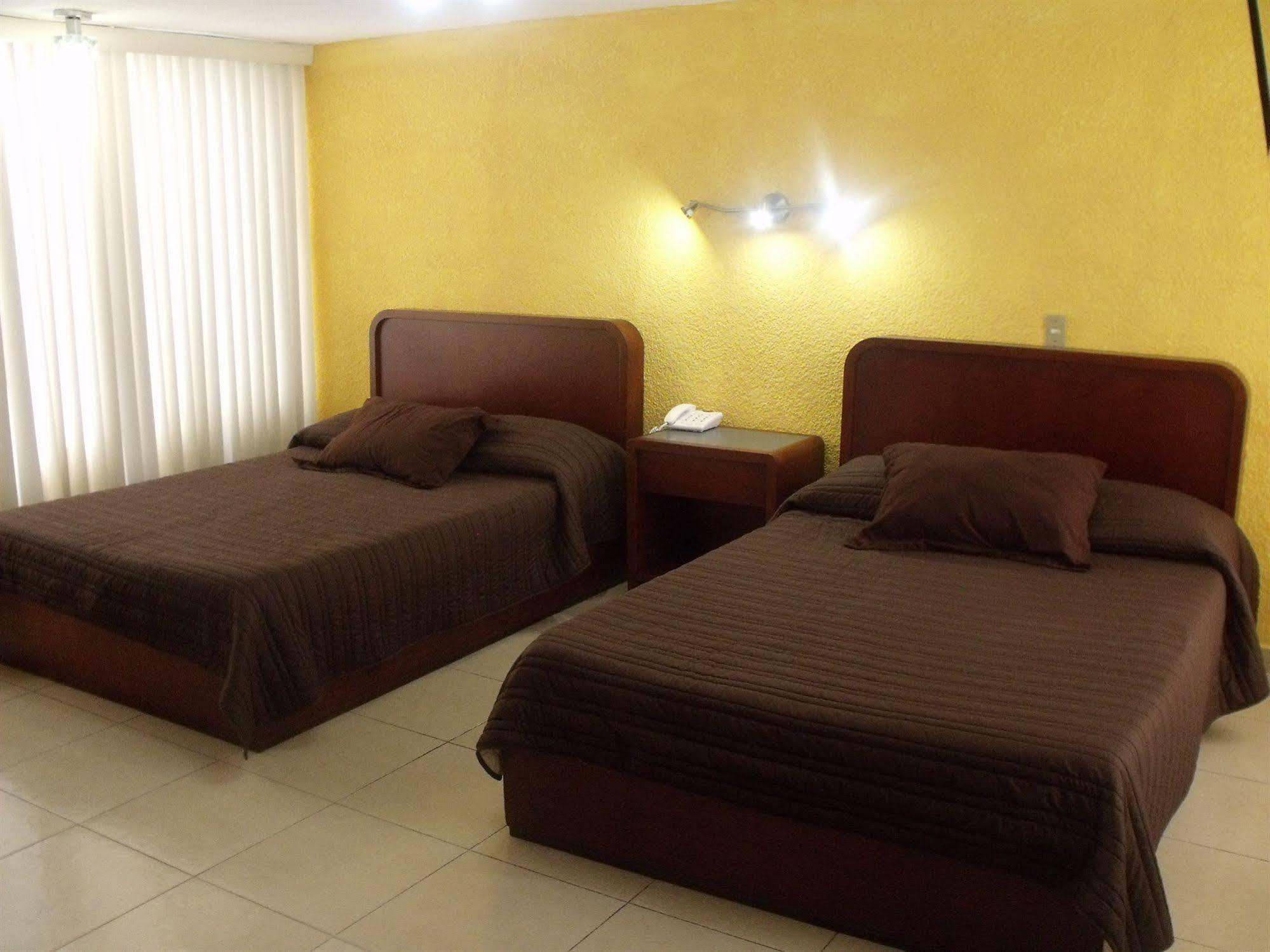 Hotel Santa Lucia Del Bosque San Luis Potosí Eksteriør billede