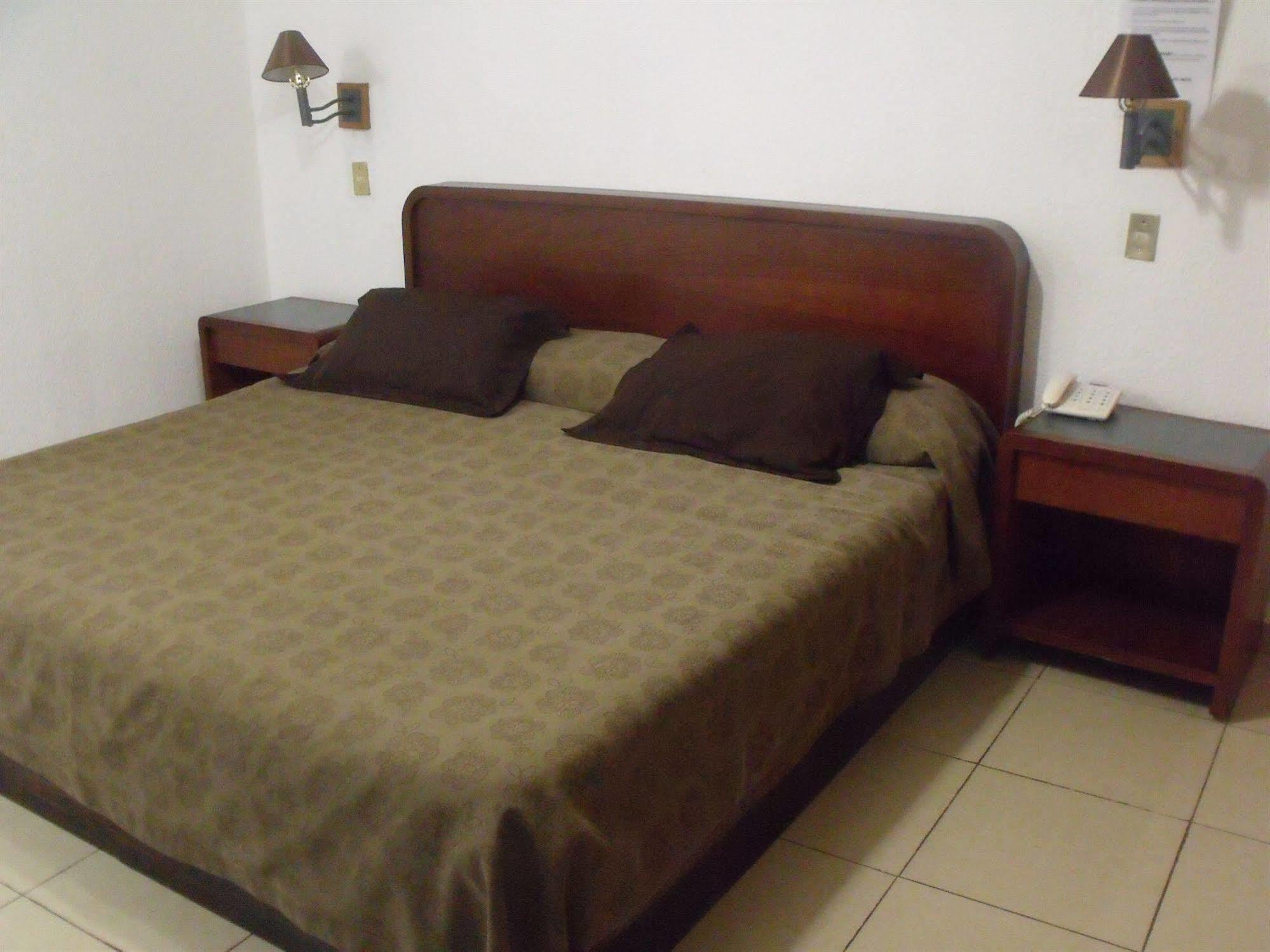 Hotel Santa Lucia Del Bosque San Luis Potosí Eksteriør billede