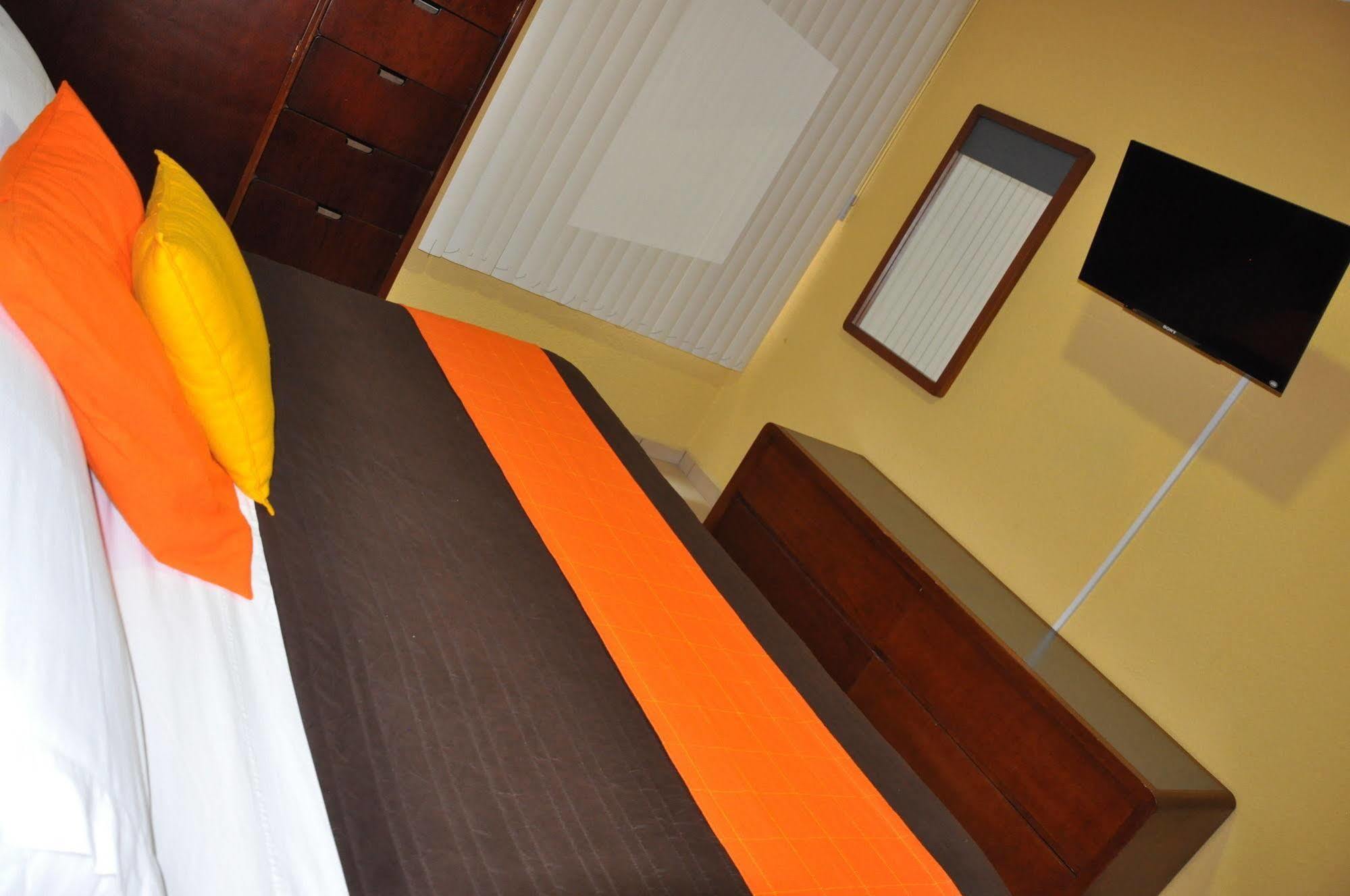 Hotel Santa Lucia Del Bosque San Luis Potosí Eksteriør billede